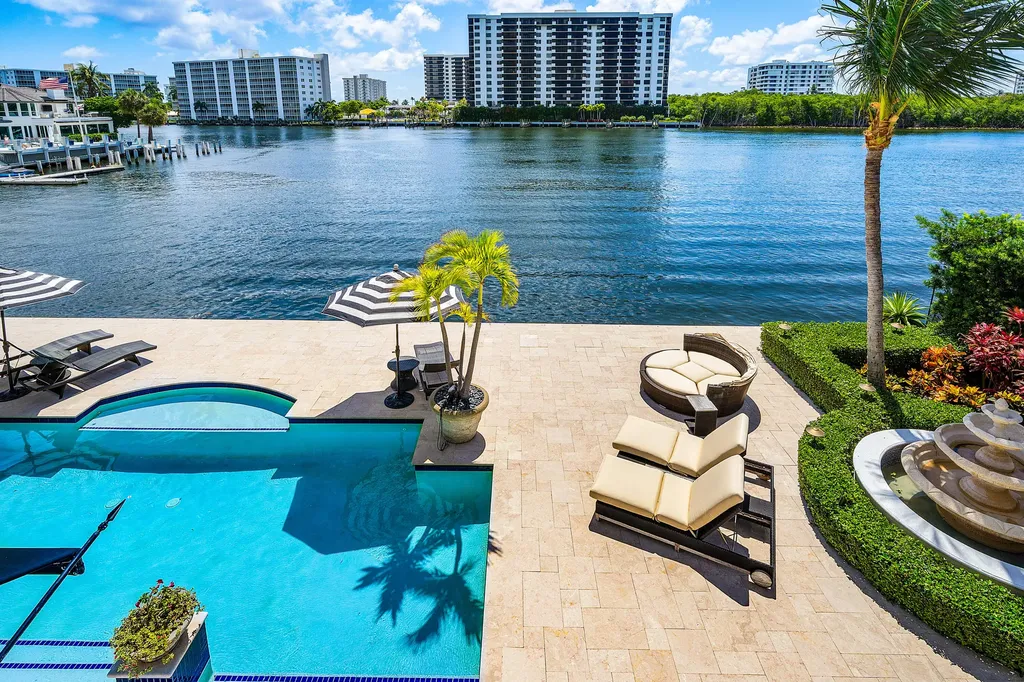 7350 NE 8th Drive Boca Raton FL 33487
