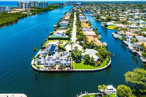 7350 NE 8th Drive Boca Raton FL 33487