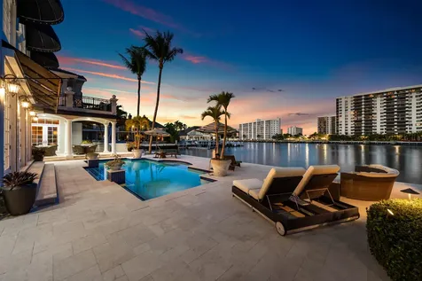 7350 NE 8th Drive Boca Raton FL 33487