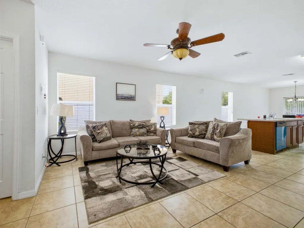113 SE 3rd Avenue Boynton Beach FL 33435