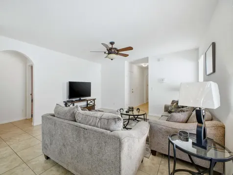 113 SE 3rd Avenue Boynton Beach FL 33435