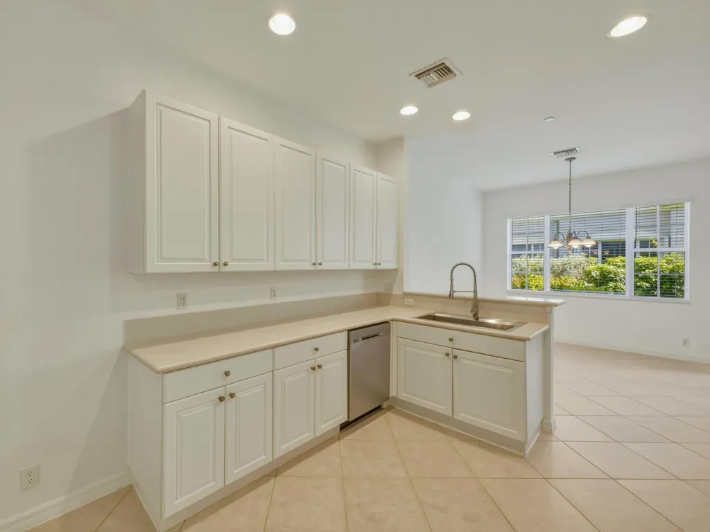 119 Lancaster Road Boynton Beach FL 33426