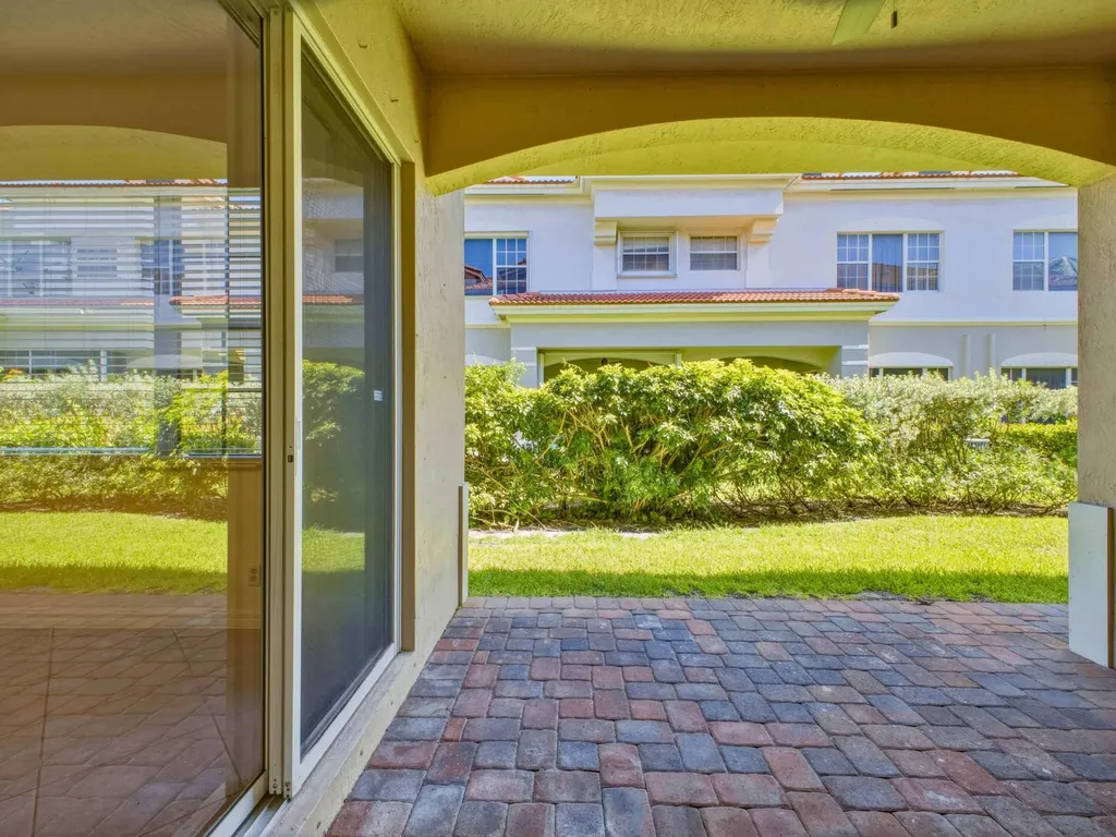 119 Lancaster Road Boynton Beach FL 33426