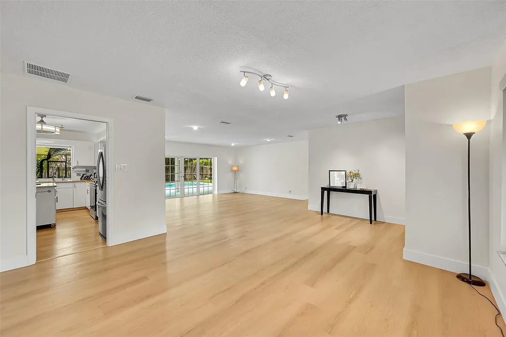 1480 SW 66th Terrace Plantation FL 33317