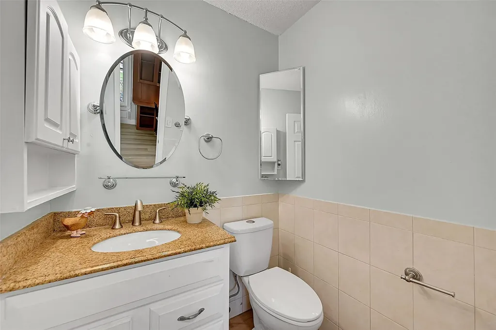 1480 SW 66th Terrace Plantation FL 33317
