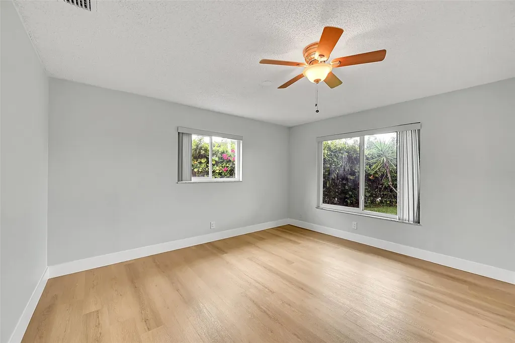 1480 SW 66th Terrace Plantation FL 33317