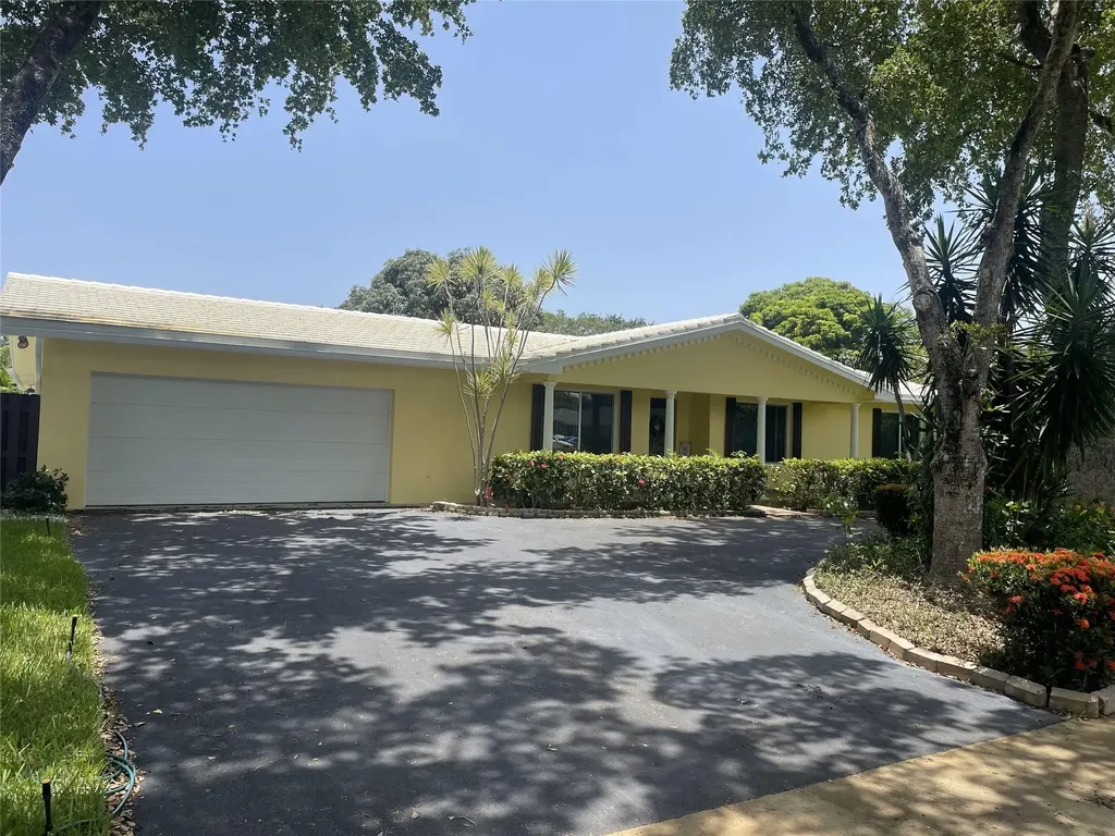 1480 SW 66th Terrace Plantation FL 33317