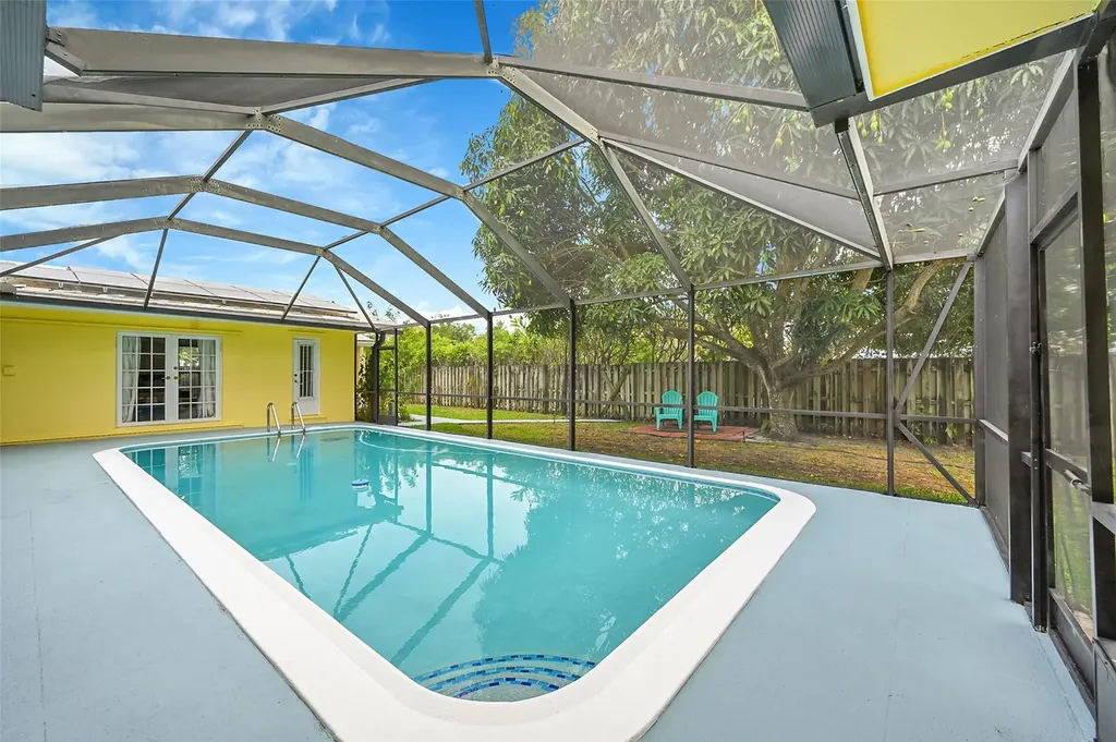1480 SW 66th Terrace Plantation FL 33317