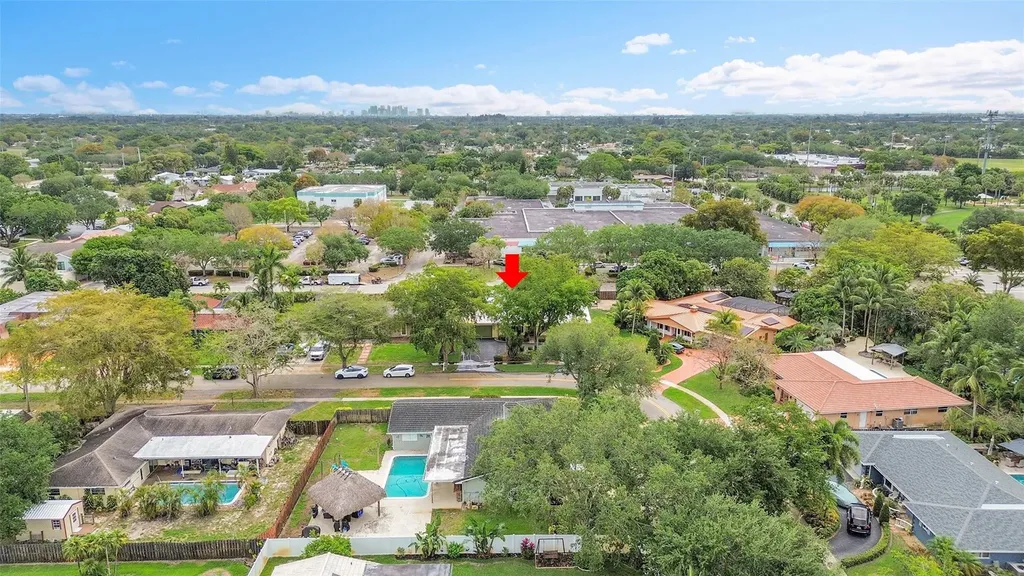 1480 SW 66th Terrace Plantation FL 33317