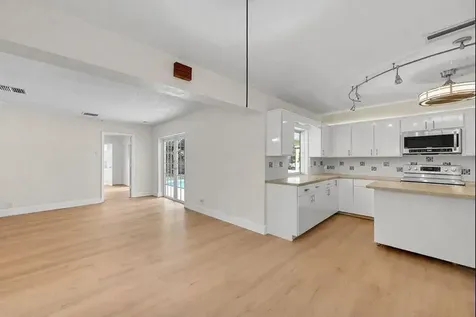 1480 SW 66th Terrace Plantation FL 33317