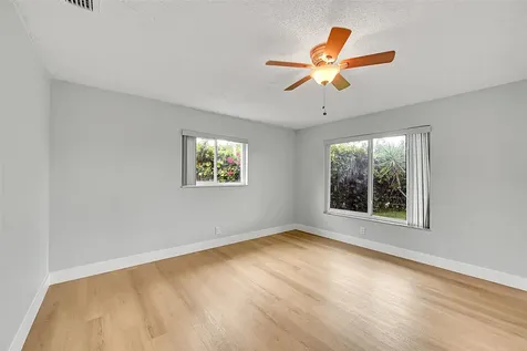 1480 SW 66th Terrace Plantation FL 33317