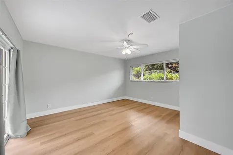 1480 SW 66th Terrace Plantation FL 33317