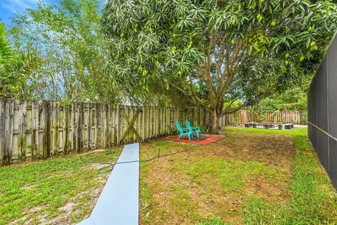 1480 SW 66th Terrace Plantation FL 33317
