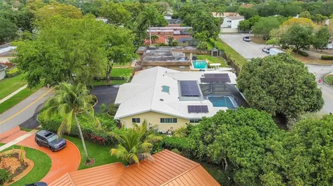 1480 SW 66th Terrace Plantation FL 33317