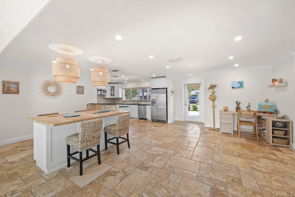 1082 SW 3rd Street Boca Raton FL 33486