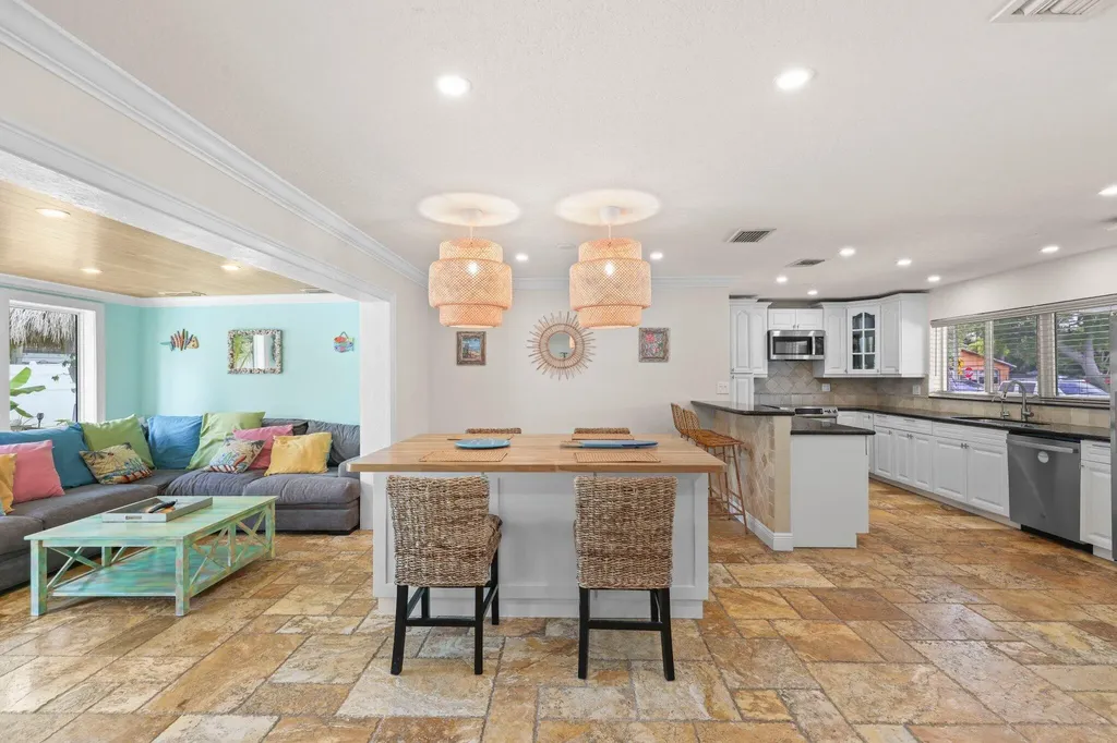 1082 SW 3rd Street Boca Raton FL 33486