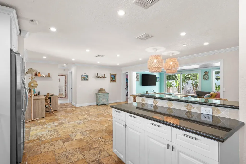 1082 SW 3rd Street Boca Raton FL 33486