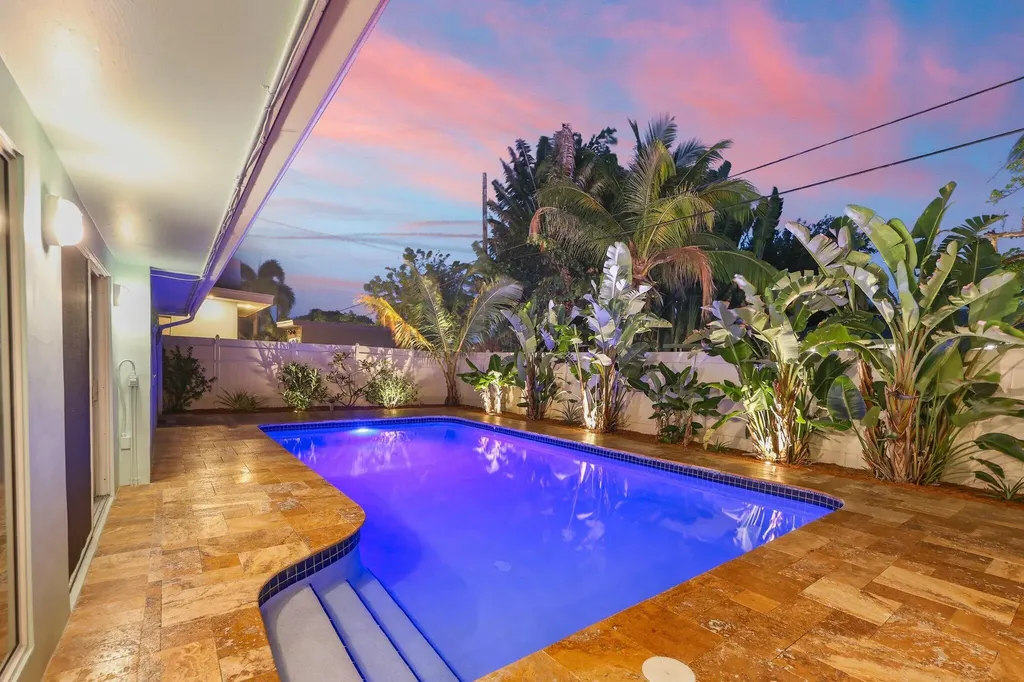 1082 SW 3rd Street Boca Raton FL 33486