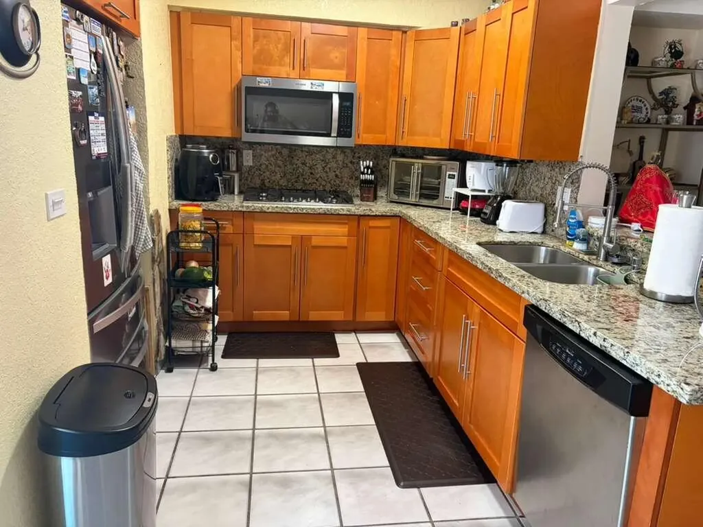 10501 NW 35th Place Miami FL 33147