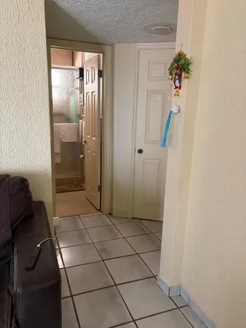 10501 NW 35th Place Miami FL 33147