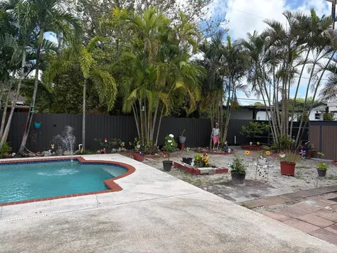 10501 NW 35th Place Miami FL 33147