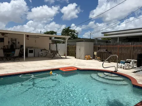 10501 NW 35th Place Miami FL 33147