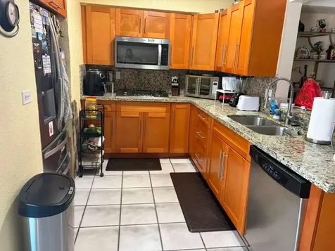 10501 NW 35th Place Miami FL 33147