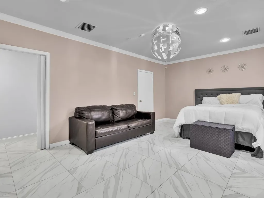 20331 NE 10th Court Miami FL 33179