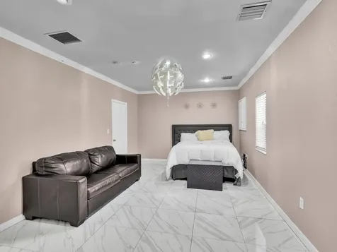 20331 NE 10th Court Miami FL 33179