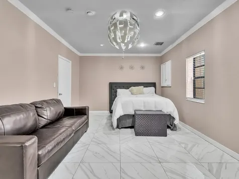 20331 NE 10th Court Miami FL 33179