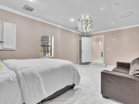 20331 NE 10th Court Miami FL 33179