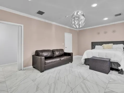20331 NE 10th Court Miami FL 33179