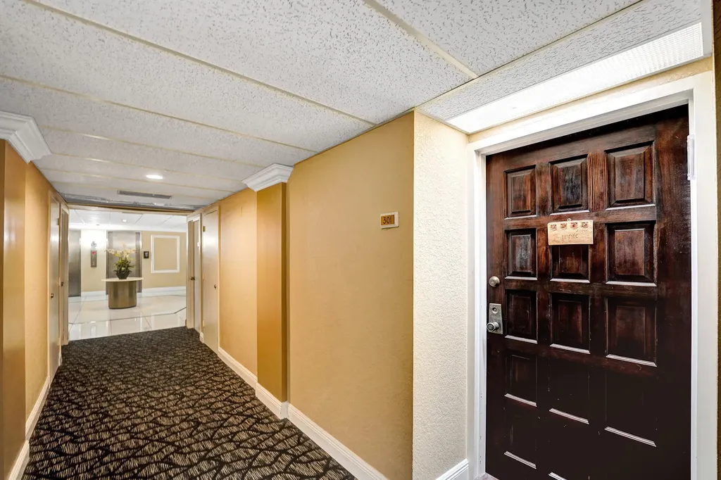 3800 N Hills Drive Hollywood FL 33021
