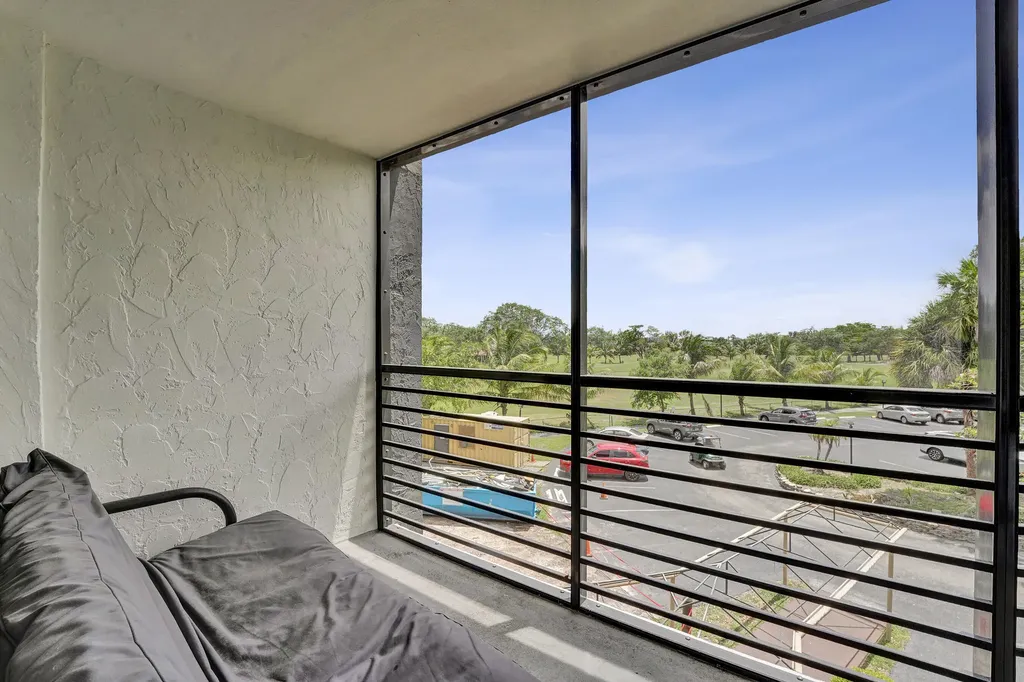 3800 N Hills Drive Hollywood FL 33021