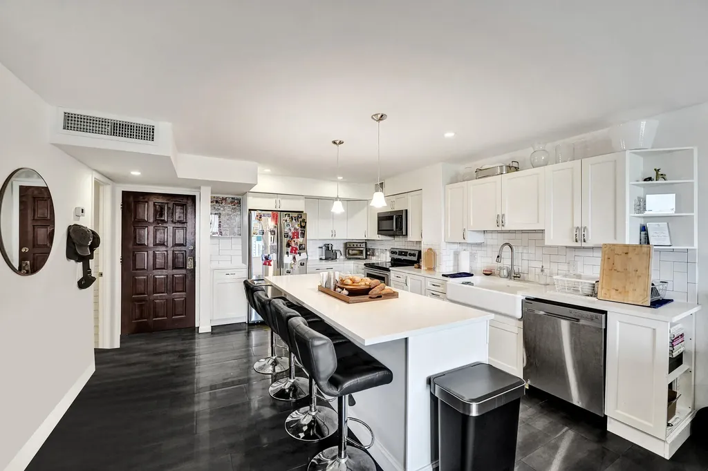 3800 N Hills Drive Hollywood FL 33021