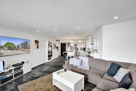 3800 N Hills Drive Hollywood FL 33021
