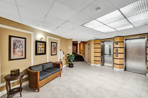 3800 N Hills Drive Hollywood FL 33021