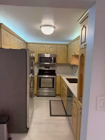 4040 N Hills Drive Hollywood FL 33021