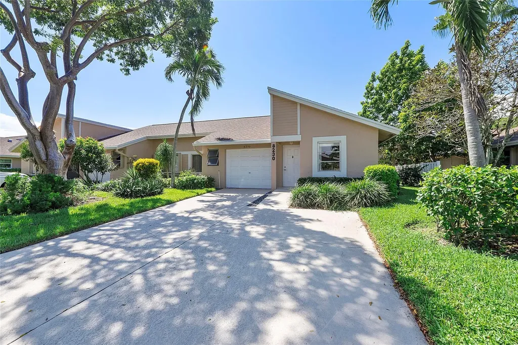 8230 Springtree Road Boca Raton FL 33496