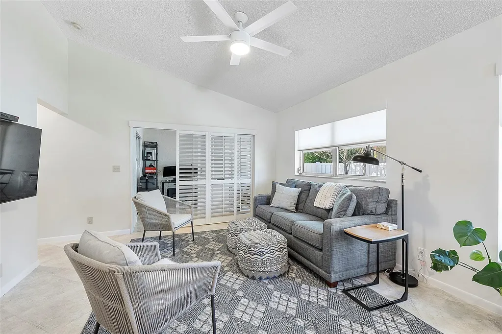 8230 Springtree Road Boca Raton FL 33496