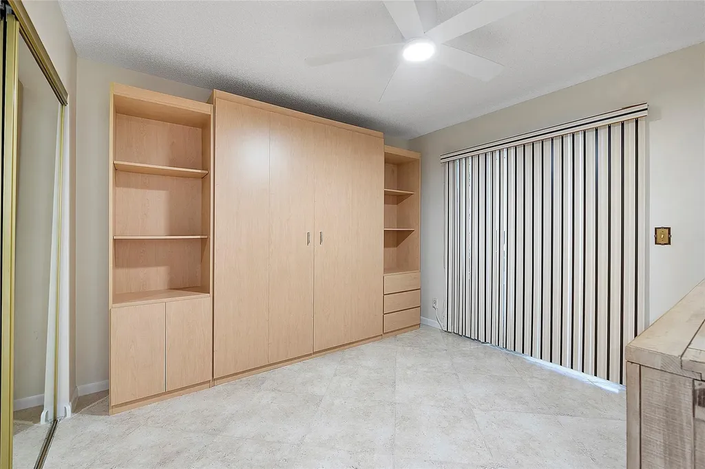 8230 Springtree Road Boca Raton FL 33496
