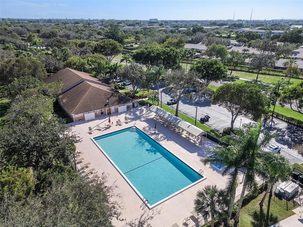 8230 Springtree Road Boca Raton FL 33496