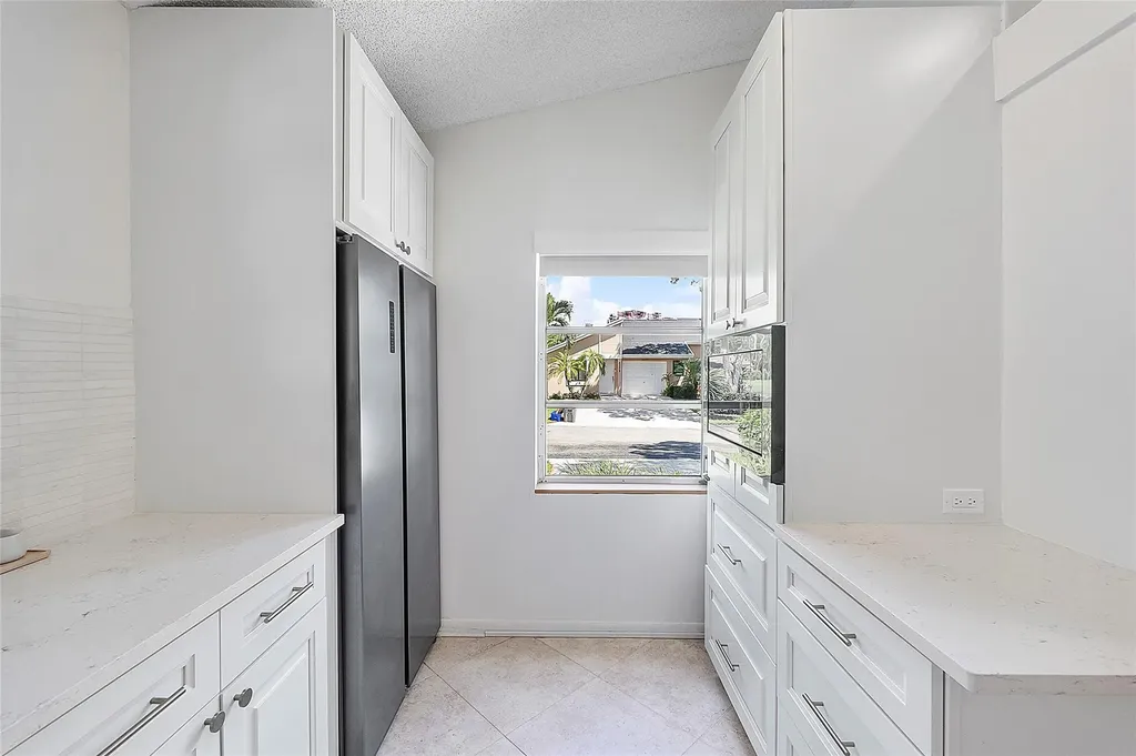 8230 Springtree Road Boca Raton FL 33496