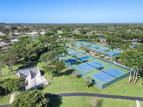 8230 Springtree Road Boca Raton FL 33496