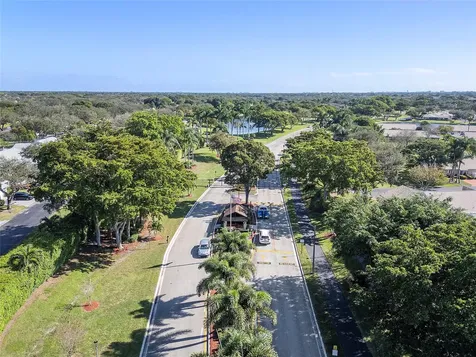 8230 Springtree Road Boca Raton FL 33496