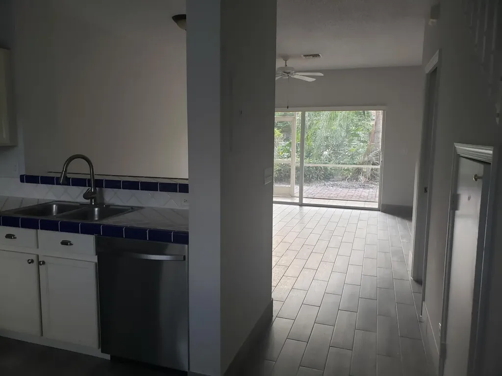 6945 Stoney Creek Circle Lake Worth FL 33467
