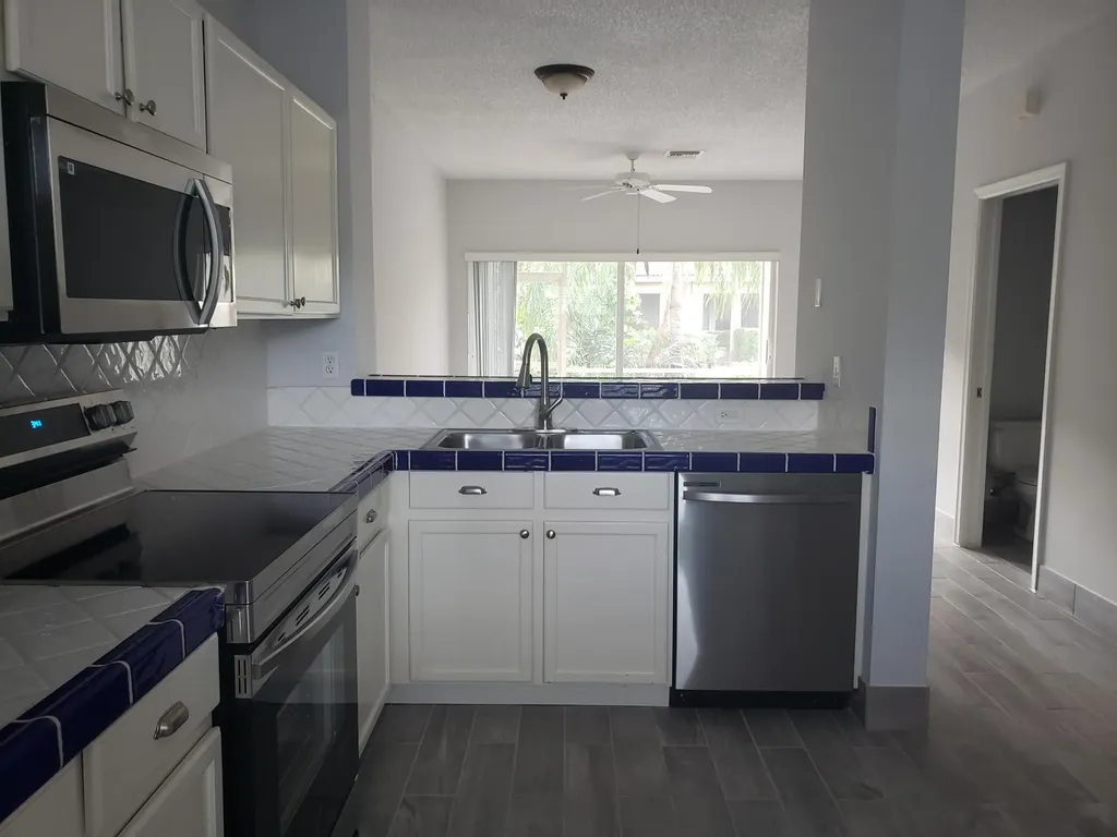6945 Stoney Creek Circle Lake Worth FL 33467