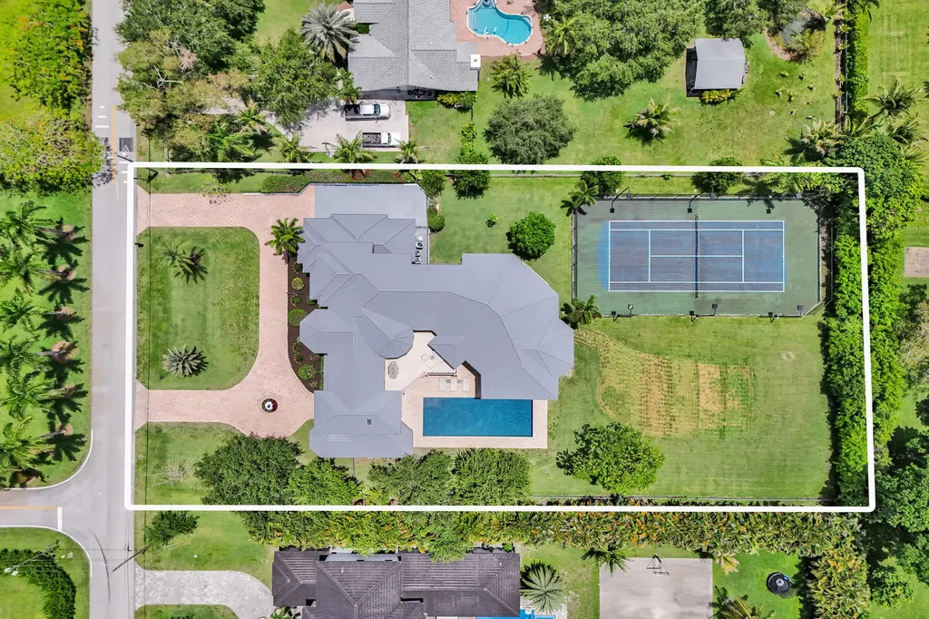 11600 NW 8th Street Plantation FL 33325