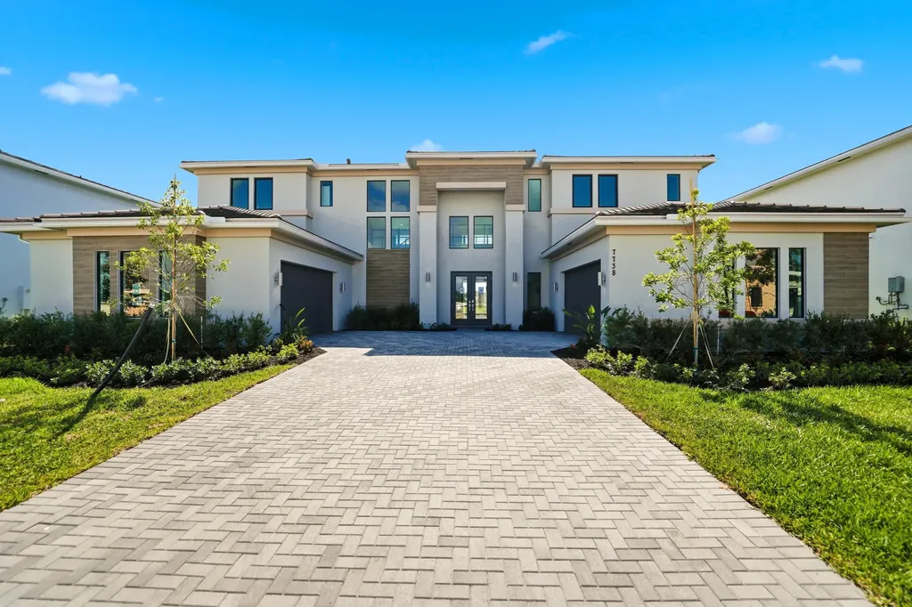 7738 Longchamp Lane Lake Worth FL 33449