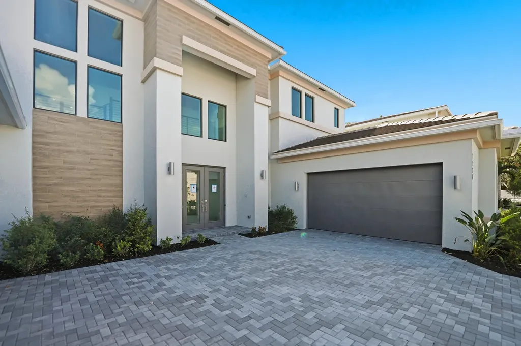 7738 Longchamp Lane Lake Worth FL 33449